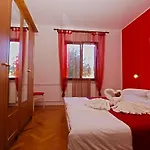 1021 Apartment *