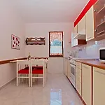 Apartment 1021