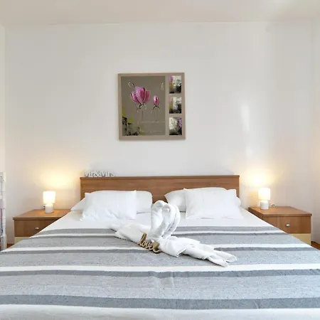 1021 Apartment