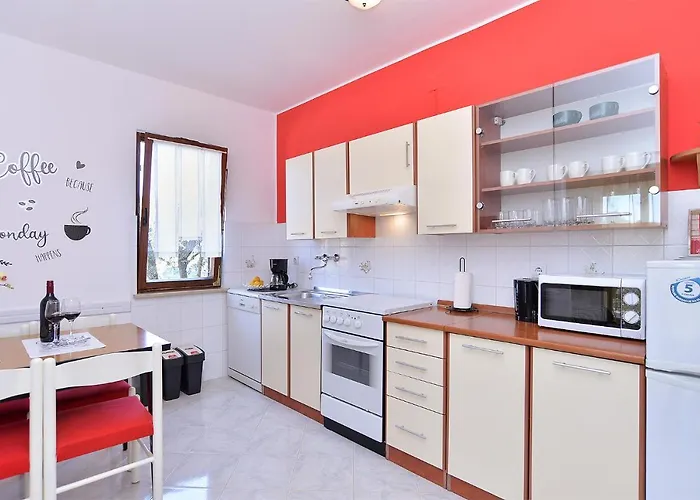 Apartament 1021 *