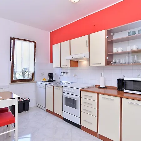 Apartman 1021 *