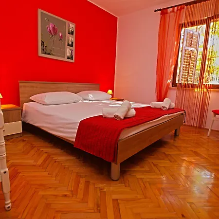 1021 Fažana